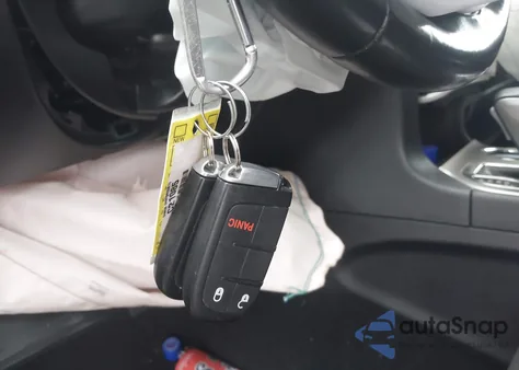 2021 Jeep Grand Cherokee Laredo E 4X4 from USA, damaged, VIN 1C4RJFAGXMC546067